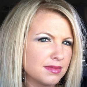 Meet your Posher, Kerri